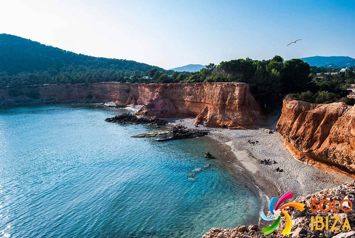 los 10 mejores lugares de Ibiza para visitar sa Caleta